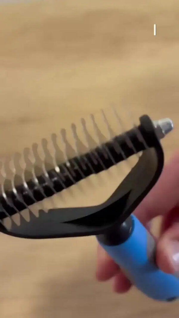 Cepillo Deslanador para Perros y Gatos Newtek Rastrillo Sacanudos 16 Dientes