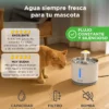 Fuente de Agua Recirculante para Perros y Gatos Gadnic 2.4L con Luz LED